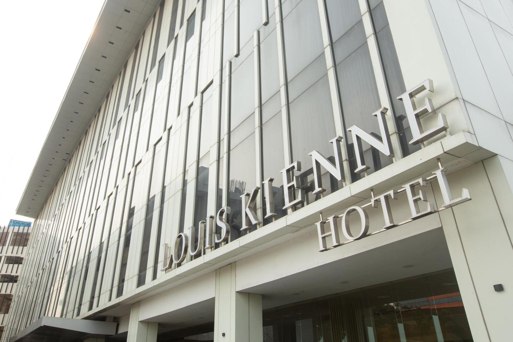 Louis Kienne Cikarang Hotel & Service Apartment Bekasi Esterno foto