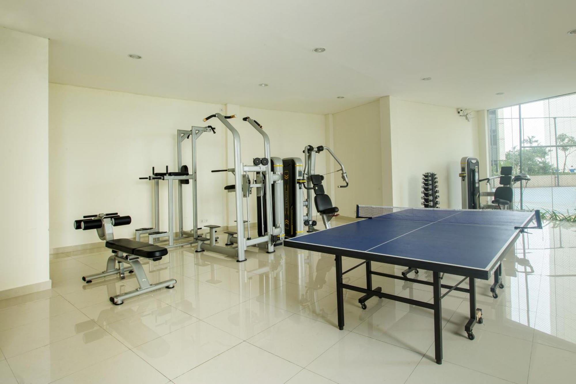 Louis Kienne Cikarang Hotel & Service Apartment Bekasi Esterno foto