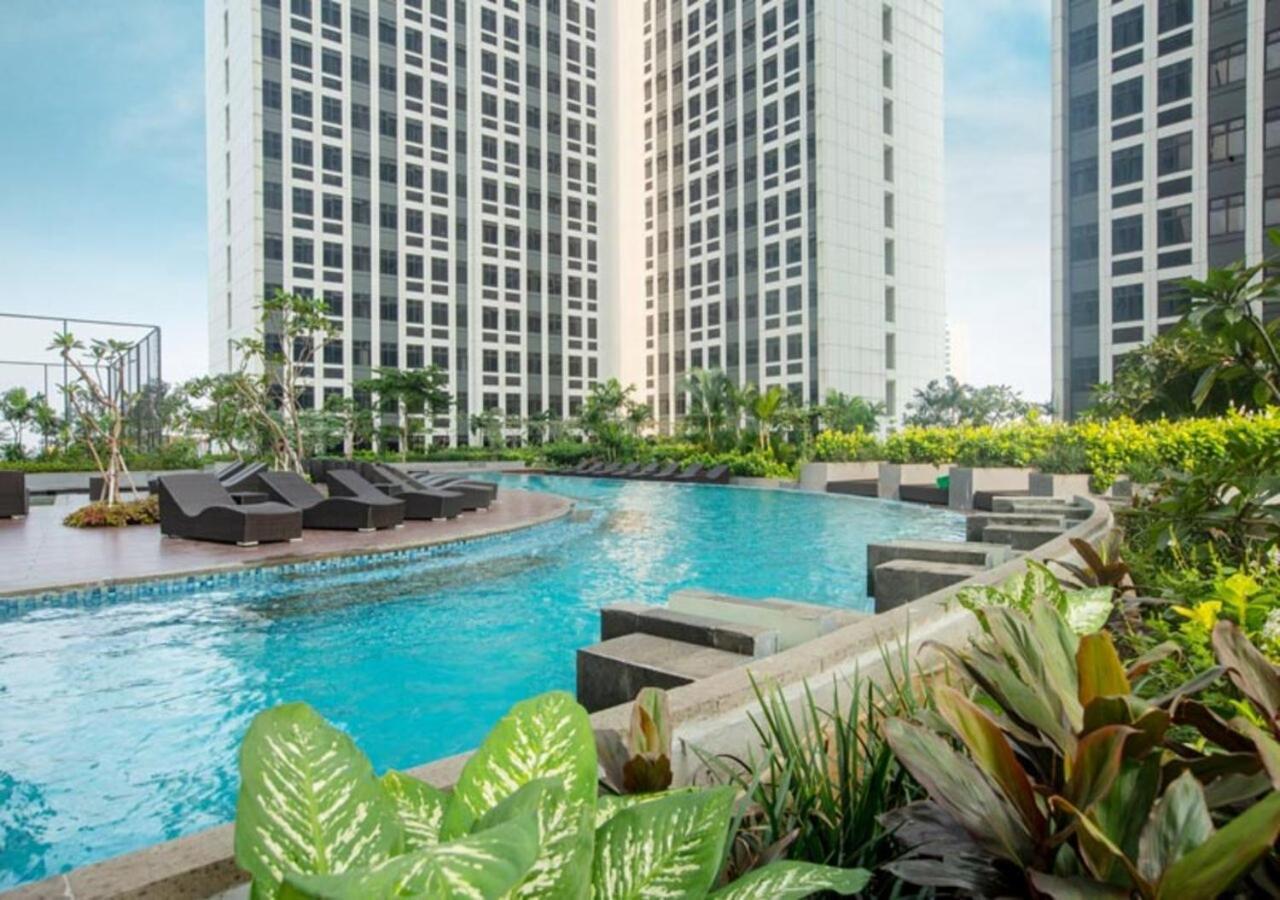 Louis Kienne Cikarang Hotel & Service Apartment Bekasi Esterno foto